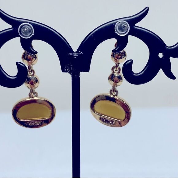 Monet Cat Eye Drop Dangle Earrings 1.5” Gold Tone Metal Gorgeous - Picture 4 of 5